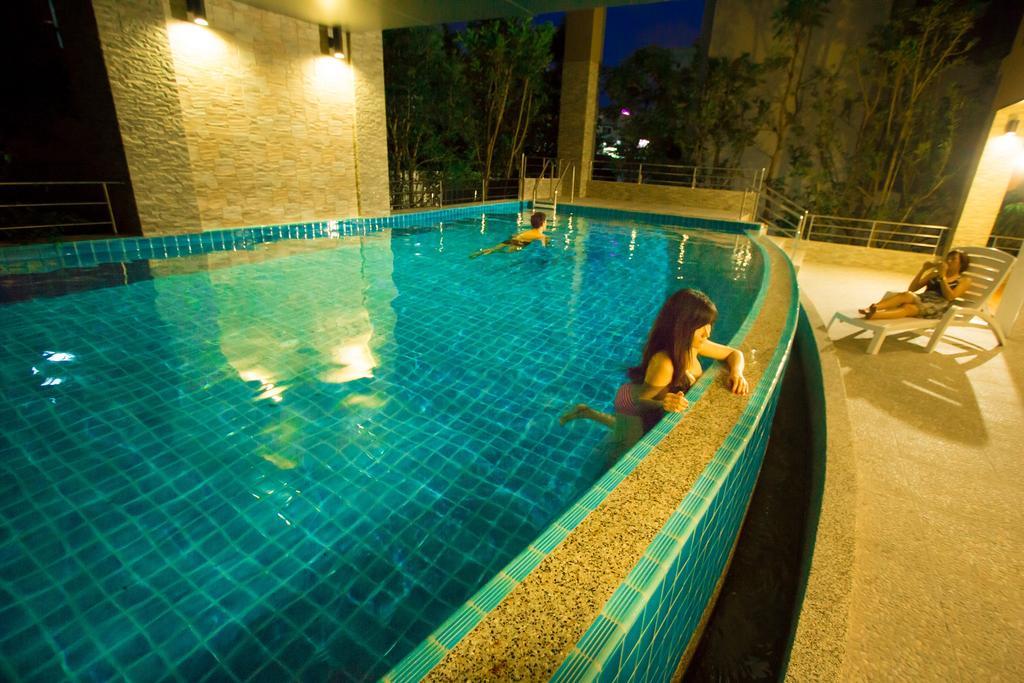 Bb Garden Resort Bangkok Esterno foto